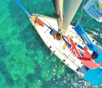 Beneteau 323 from above