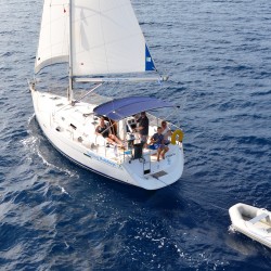 Beneteau 343 Sailing along