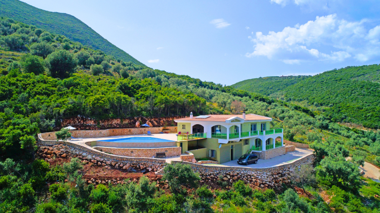 Best Villas on Lefkas Island: Why Villa Meandros Stands Out