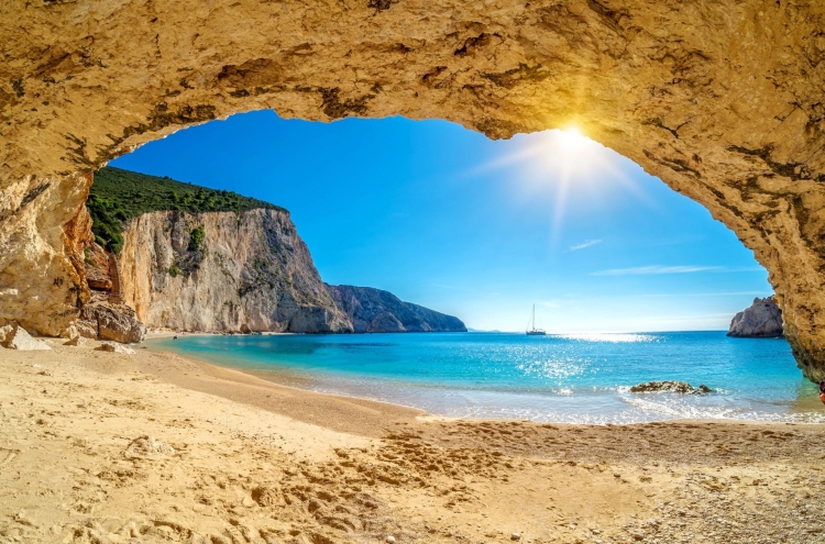 2020 Yacht Charter Bookings for Lefkas Are Open!